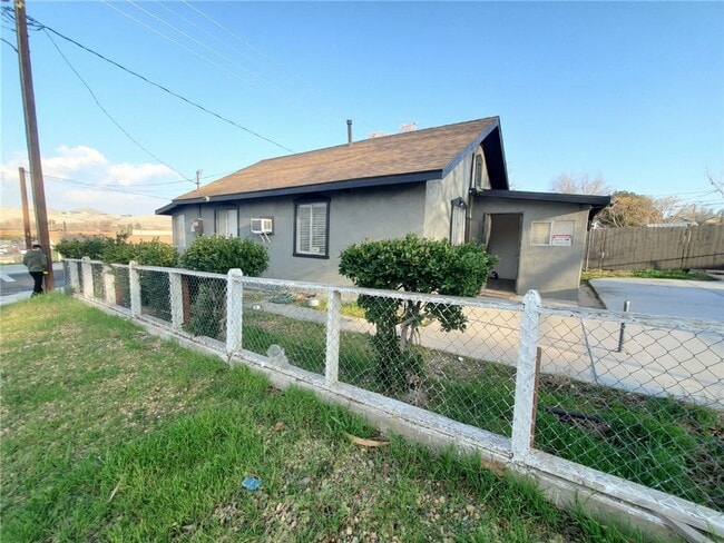 Building Photo - 16705 C St