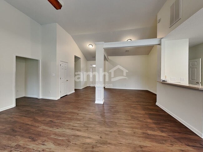 Building Photo - 6604 Conifer Cir