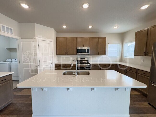 Building Photo - 6933 Bigtooth Maple Dr