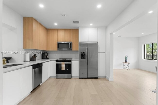 Building Photo - 151 NW 146th St