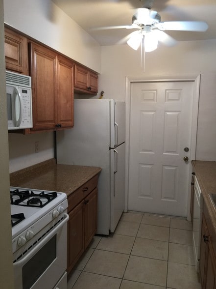 Kitchen - 265 SW 7th St