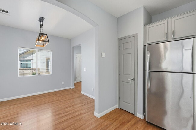 Building Photo - 4678 E Redfield Rd