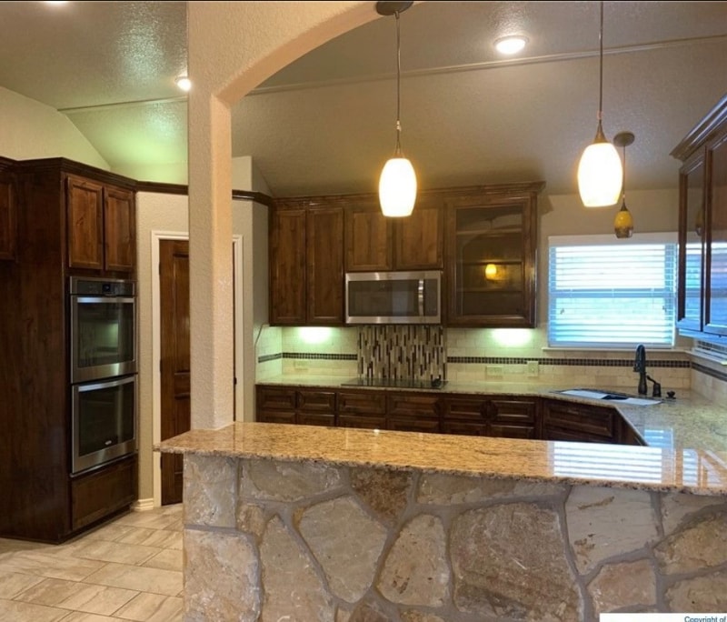 Building Photo - 2038 Rustling Oaks Dr