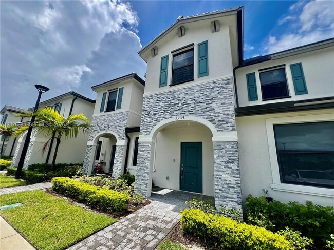 Building Photo - 13314 SW 286th Terrace