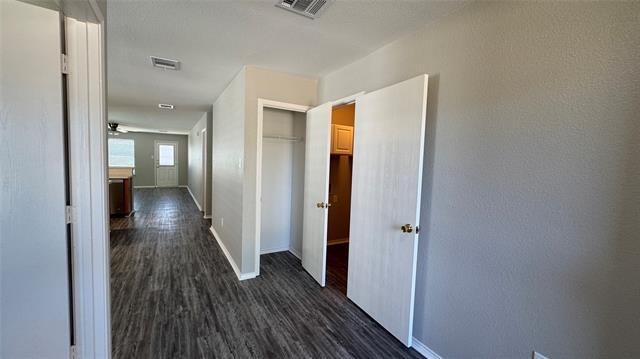 Building Photo - 907 Post Oak Trail