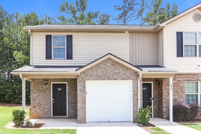 Building Photo - 2205 Marlin Dr
