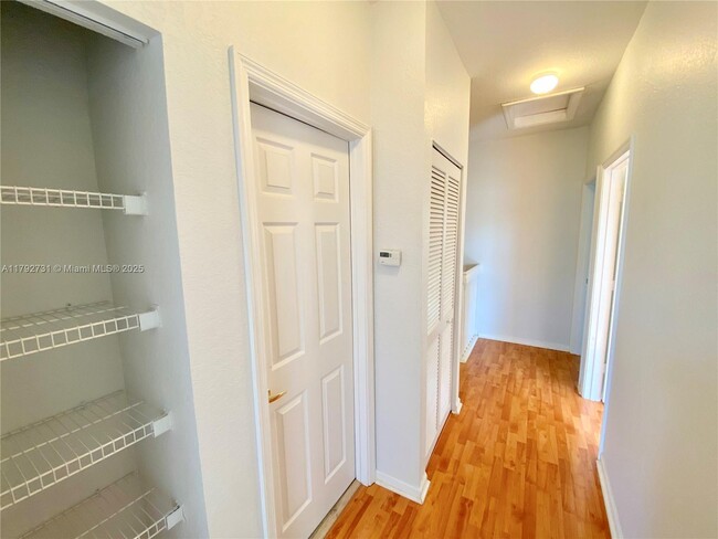 Building Photo - 895 NW 170th Terrace