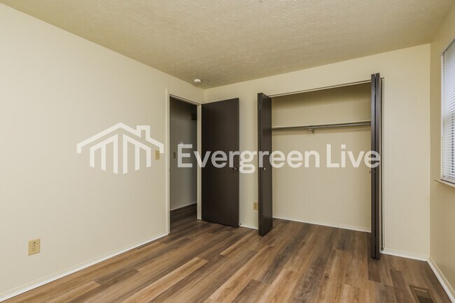 Building Photo - 8208 Mt Charles Dr