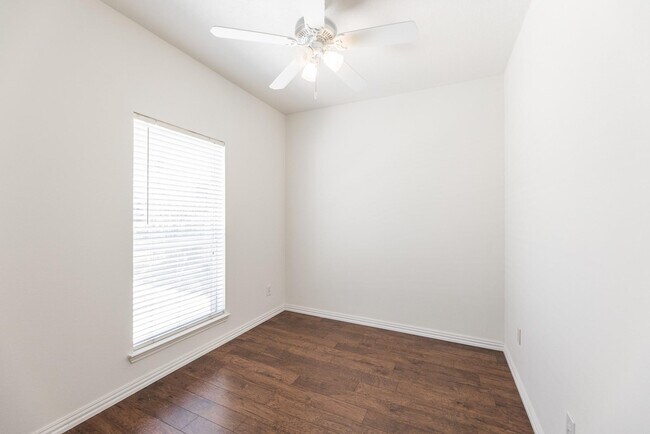Building Photo - 15422 Downford Dr