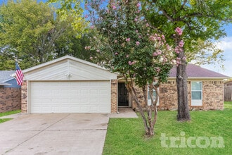 Building Photo - Thoughtfully Designed 3-Bedroom Home for Modern Living