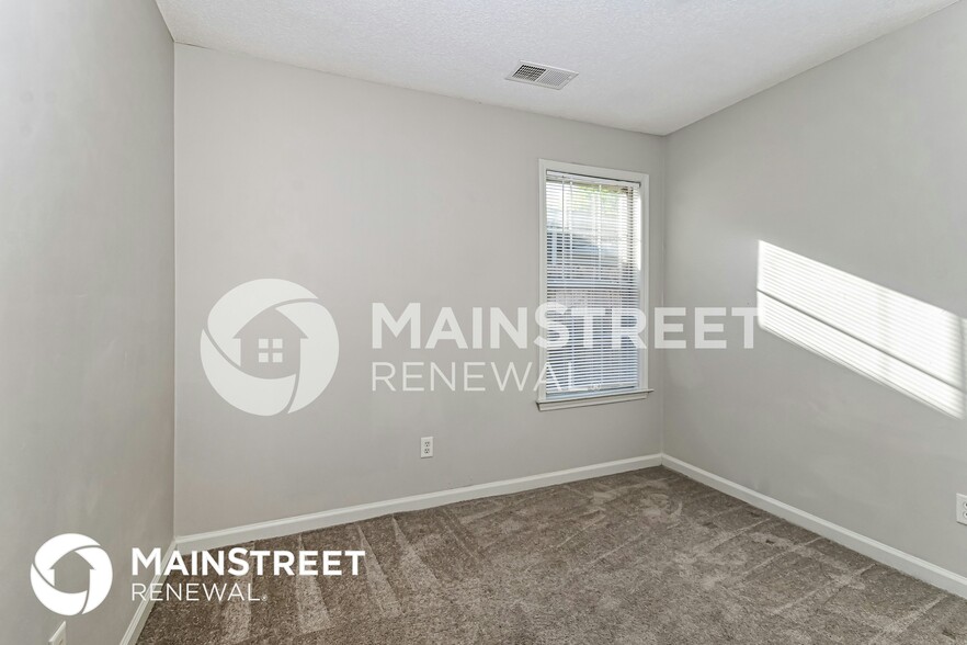 Building Photo - 6967 Parkbrook Ln
