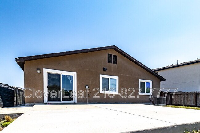 Building Photo - 10423 Legacy Cv