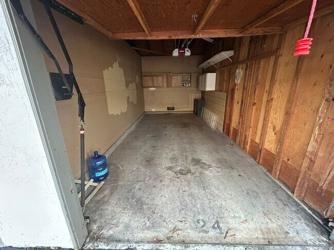 Building Photo - MOVE IN SPECIAL....$750.00 off with May, 2026 move in! Cozy condo in Shadowridge Community