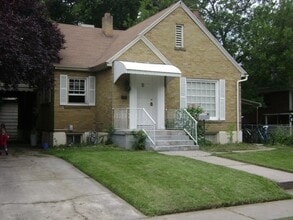 Building Photo - 235 N 400 E