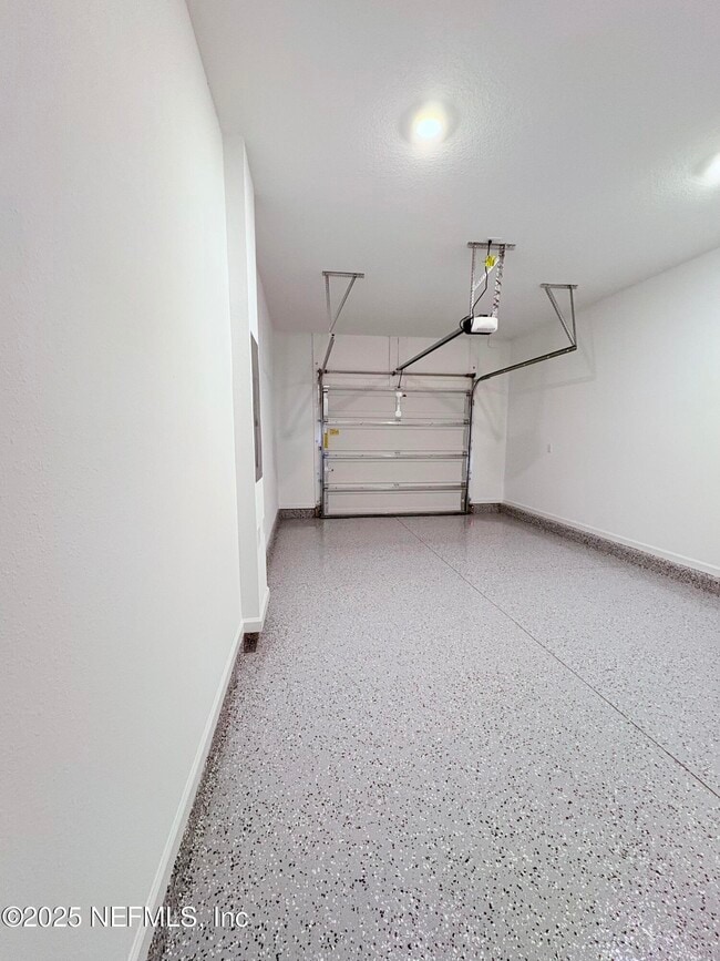 Building Photo - 2229 Windward Cay Ln