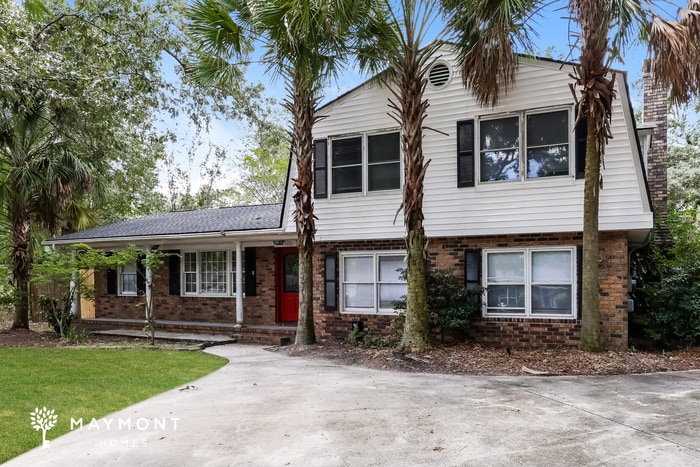 Building Photo - 300 Chucker Dr