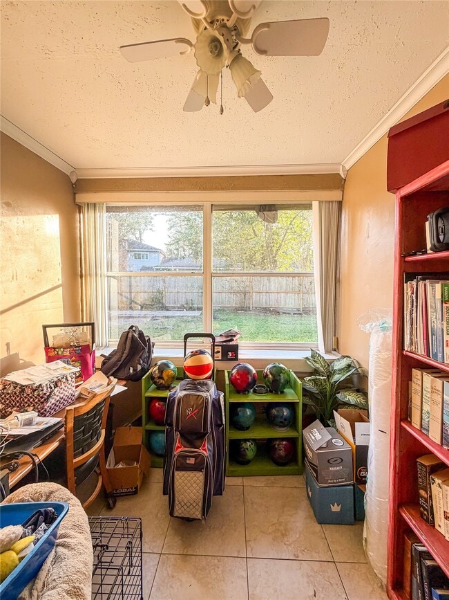 Building Photo - 4023 Oxhill Rd