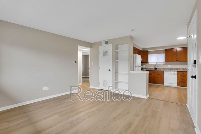 Building Photo - 1021 Binns Blvd