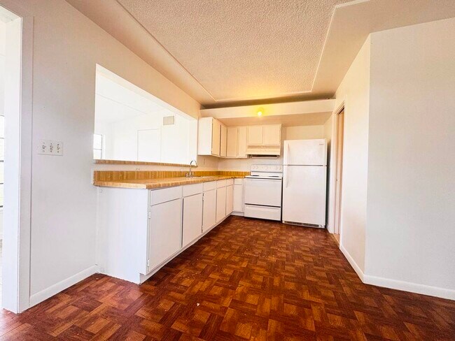 Building Photo - 105 Lake Breeze Dr