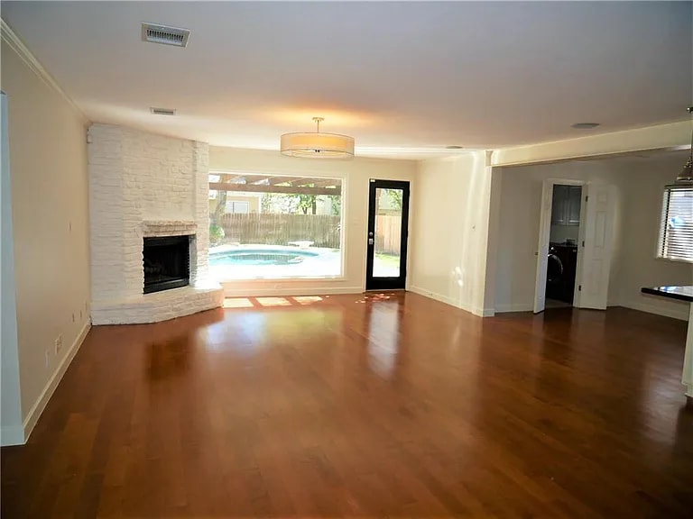 living - 6520 Heron Dr