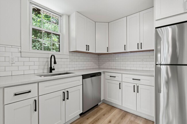 Building Photo - READY FOR MOVE IN! Don't miss this fully renovated 3-bedroom in Penn Hills!