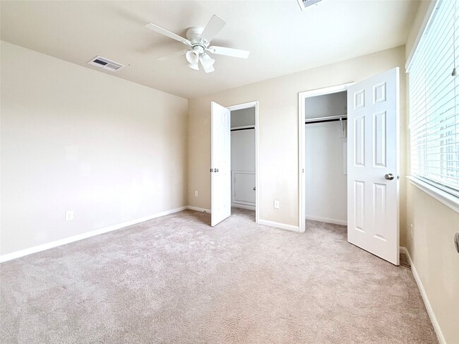 Building Photo - 16927 Wedgeside Pk