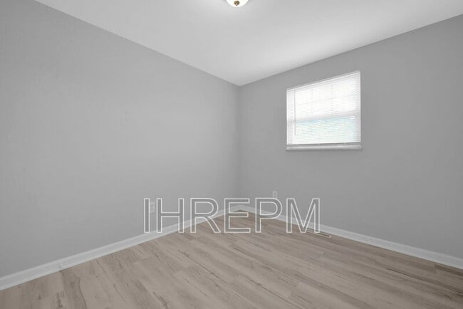 Building Photo - 3043 Morsetown Ct S
