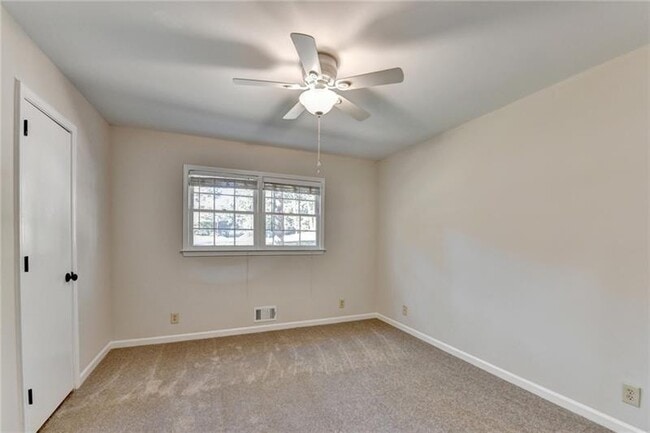 Building Photo - 478 Dorsey Cir SW