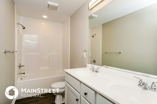 Building Photo - 2924 Paddle Wheel Dr