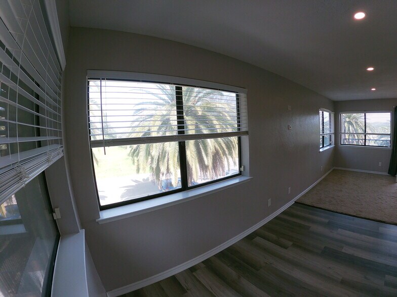 Dinning Area - 17350 Pinnell St