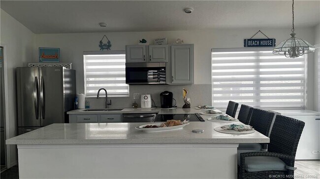 Building Photo - 1077 Nettles Blvd