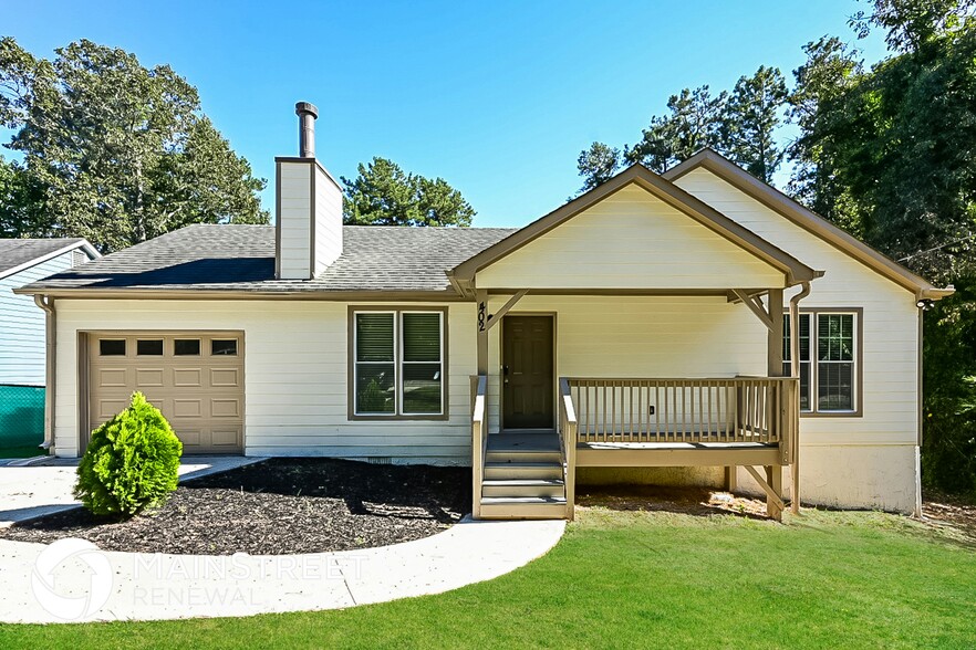 Primary Photo - 402 Hawthorne Cir
