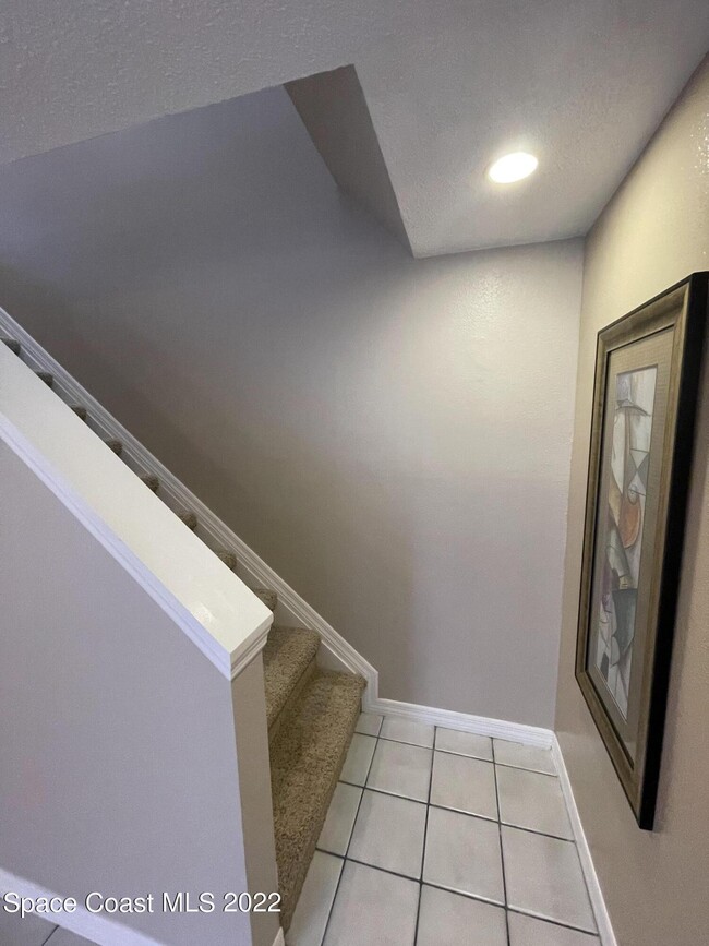 Building Photo - 1425 Malibu Cir NE