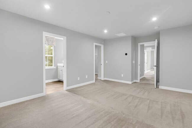 Building Photo - 1010 Crescent Cove Lane