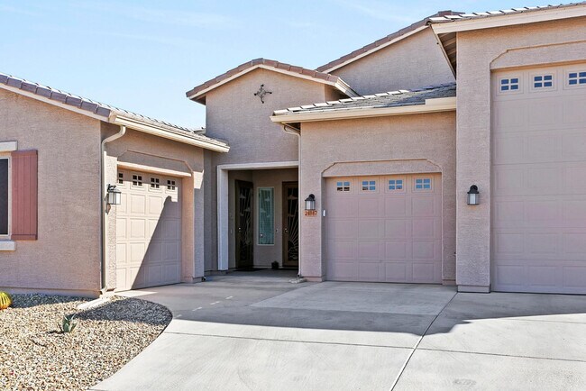 Building Photo - 24847 N 175th Dr