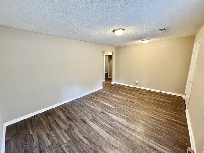 Building Photo - 1761 Winston Dr