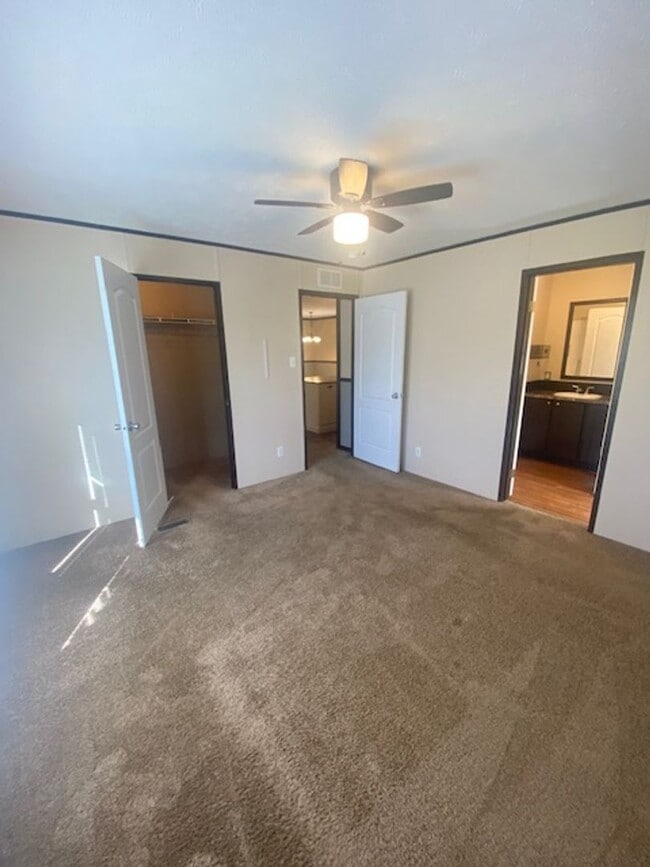 Building Photo - Three Bedroom Two Bath in Lee County, Phenix City, AL