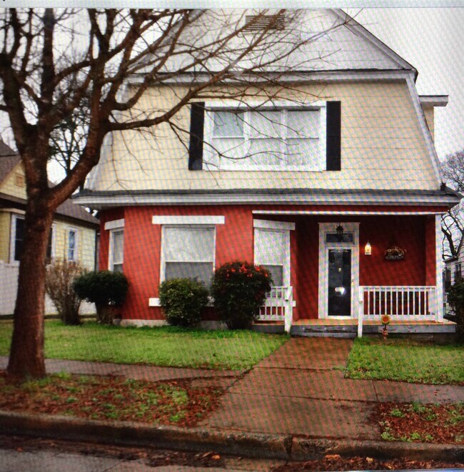 Building Photo - 1905 Ivy St