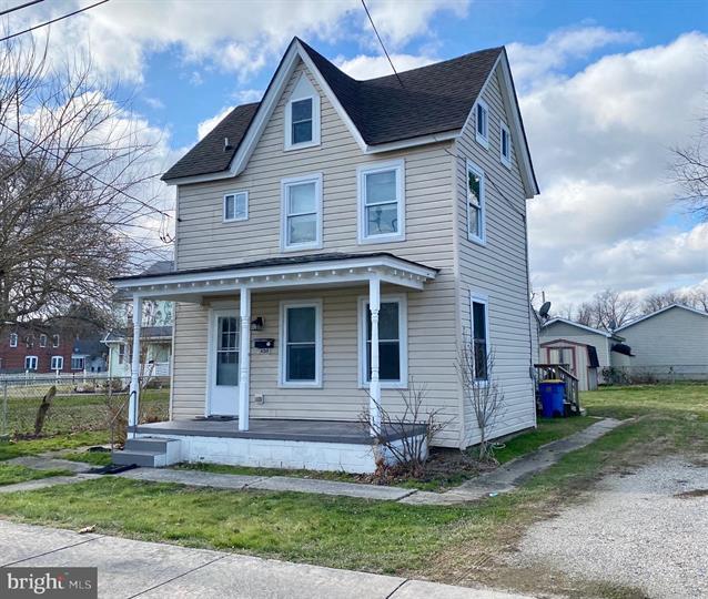 Primary Photo - 400 West St