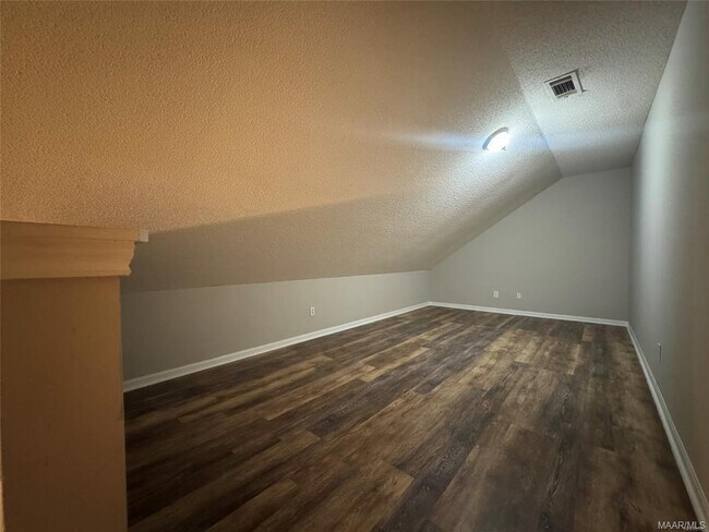 Building Photo - 189 Pine Meadows Cir