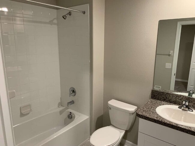 Building Photo - 9625 Pembrooke Pines Dr