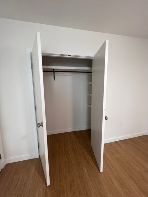 br 2 closet - 206 S Chestnut St