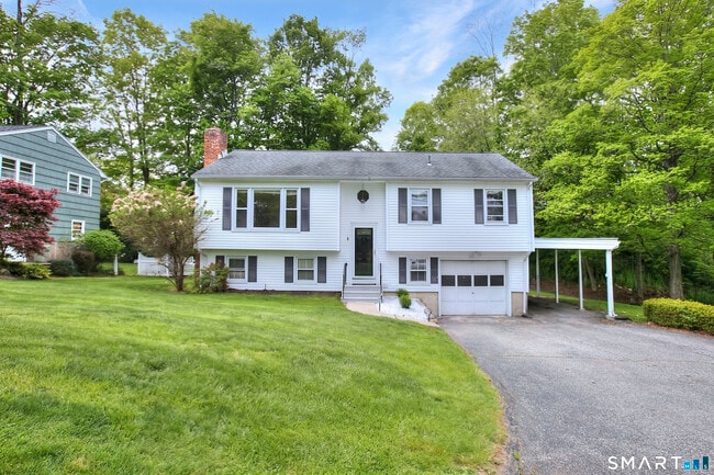 Building Photo - 350 Bennetts Farm Rd