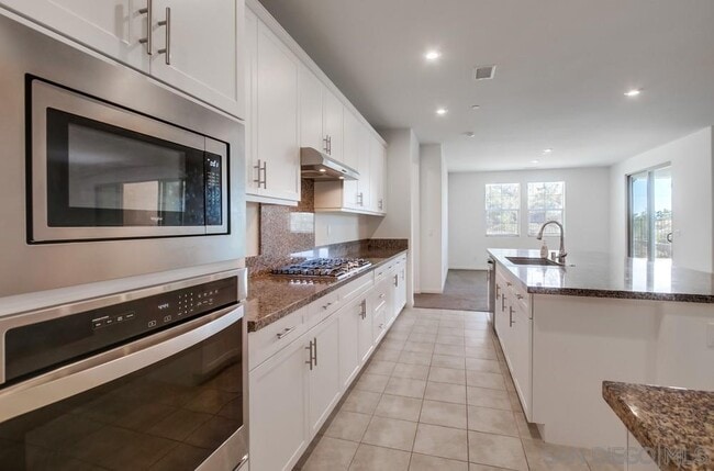 Building Photo - 2407 Medley Ln