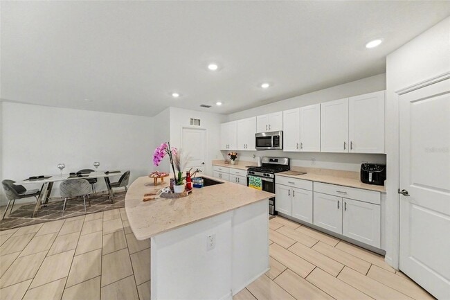 Building Photo - 35194 Ackley Trce