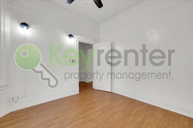 Building Photo - 1827 T St