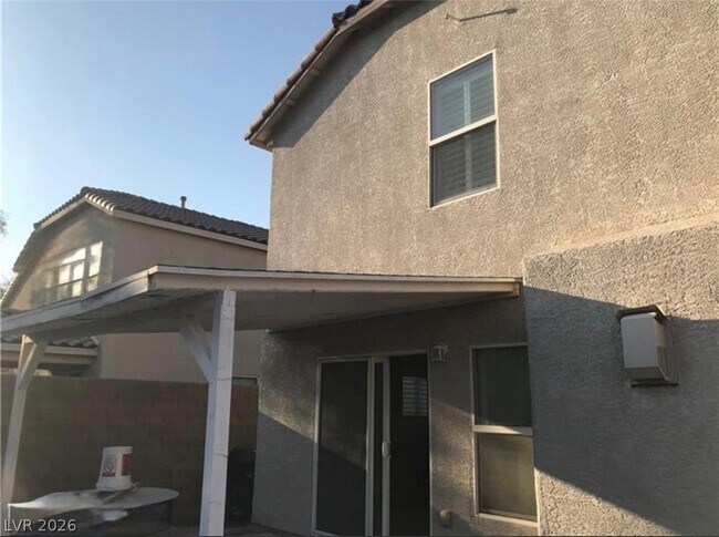 Building Photo - 6473 Blue Iris Ct