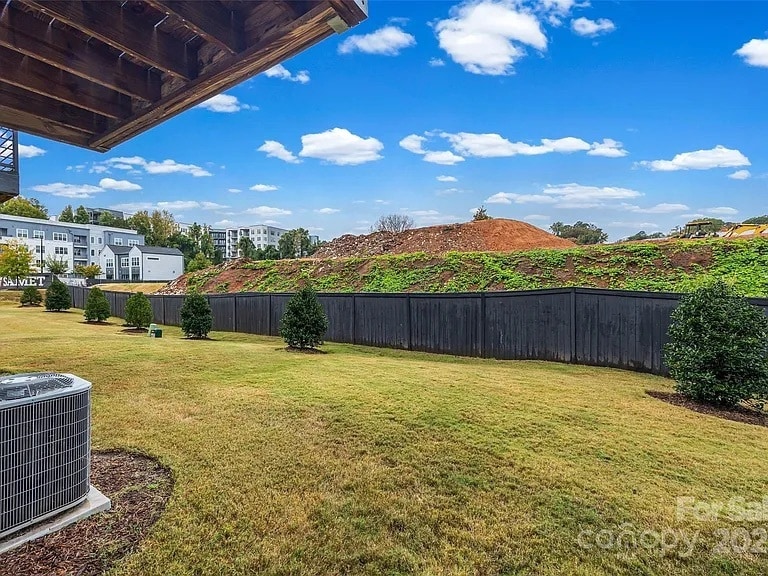 Building Photo - 4127 Bryant Terraces Dr