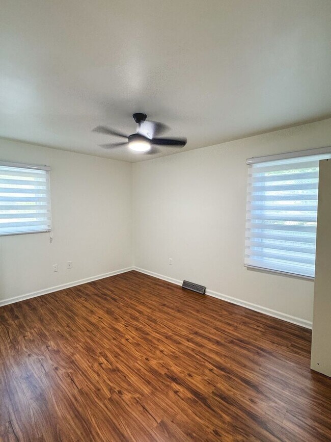 Building Photo - Newly Renovated 3BR/2BA Home in Charlotte ...