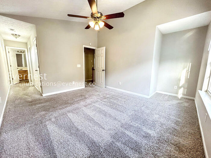 Building Photo - 113 Oak Grove Pl